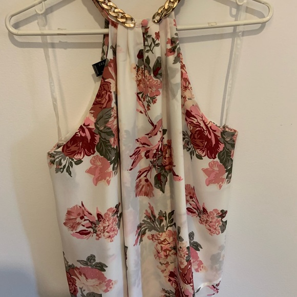 Cute summer halter top (2 for 20$) - Picture 3 of 4